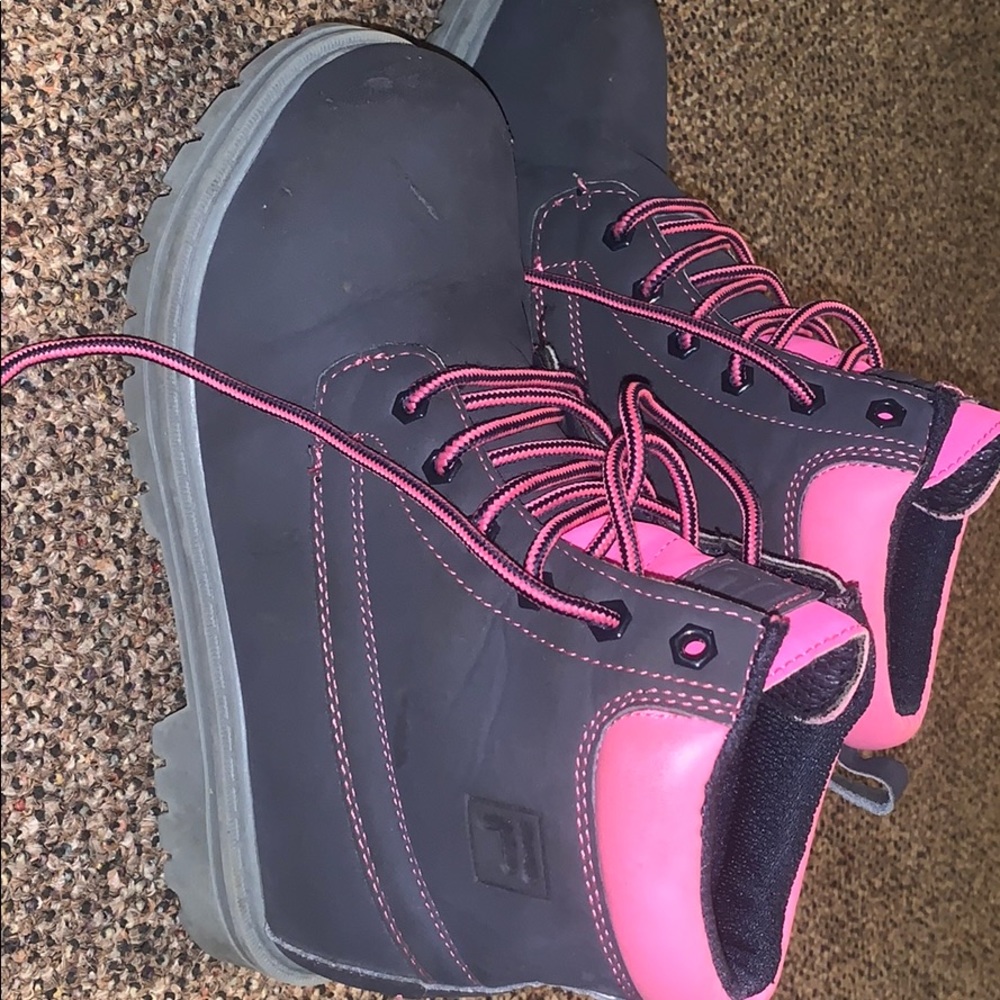 Girls Fila Boots